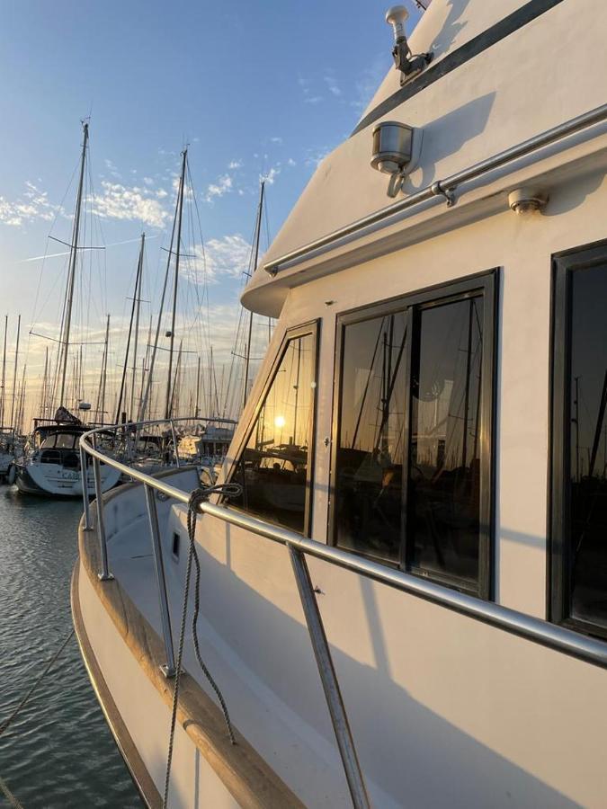 Bateau Atypique Yacht La Rochelle Hotel La Rochelle  Exterior photo