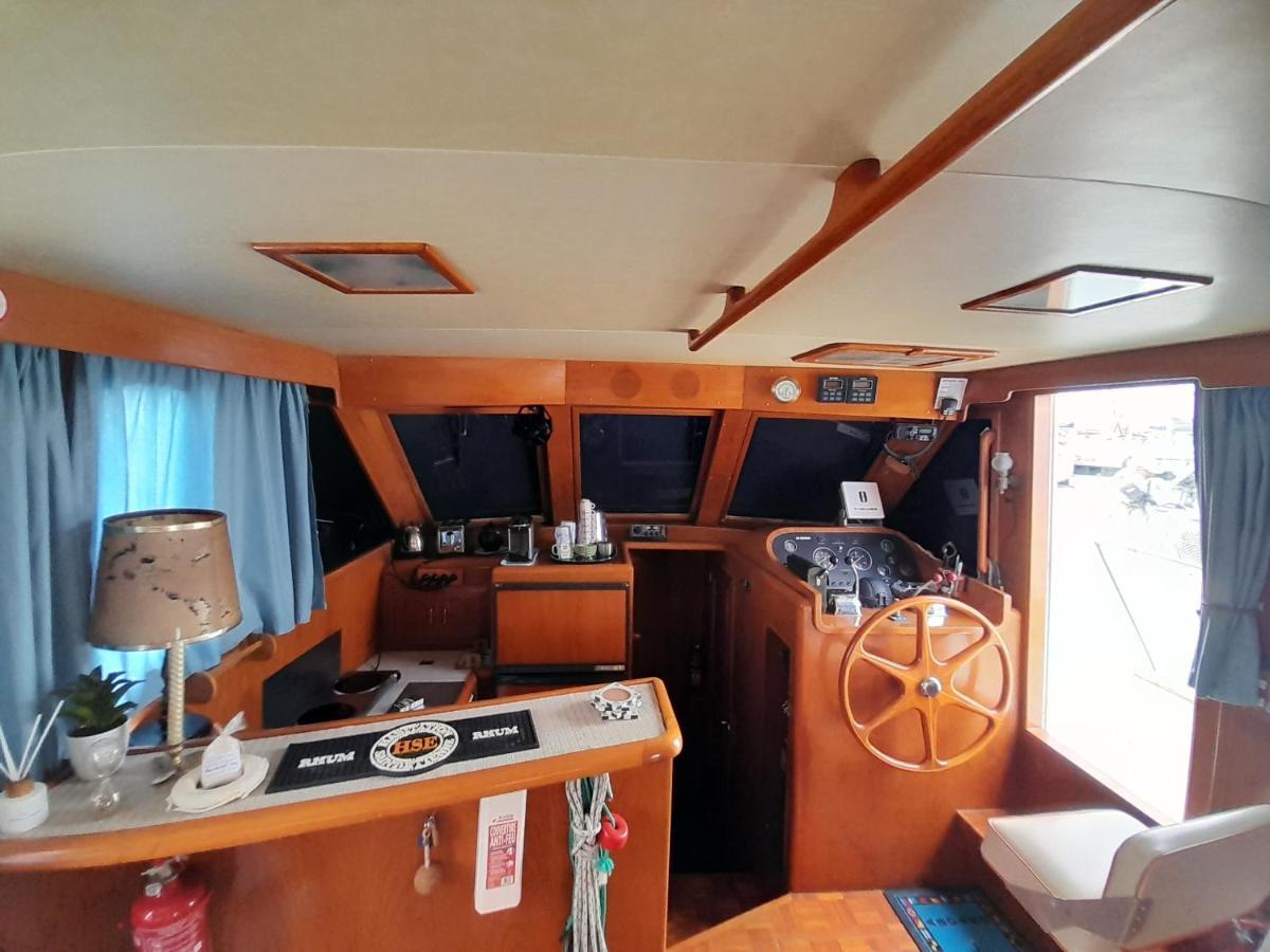 Bateau Atypique Yacht La Rochelle Hotel La Rochelle  Exterior photo